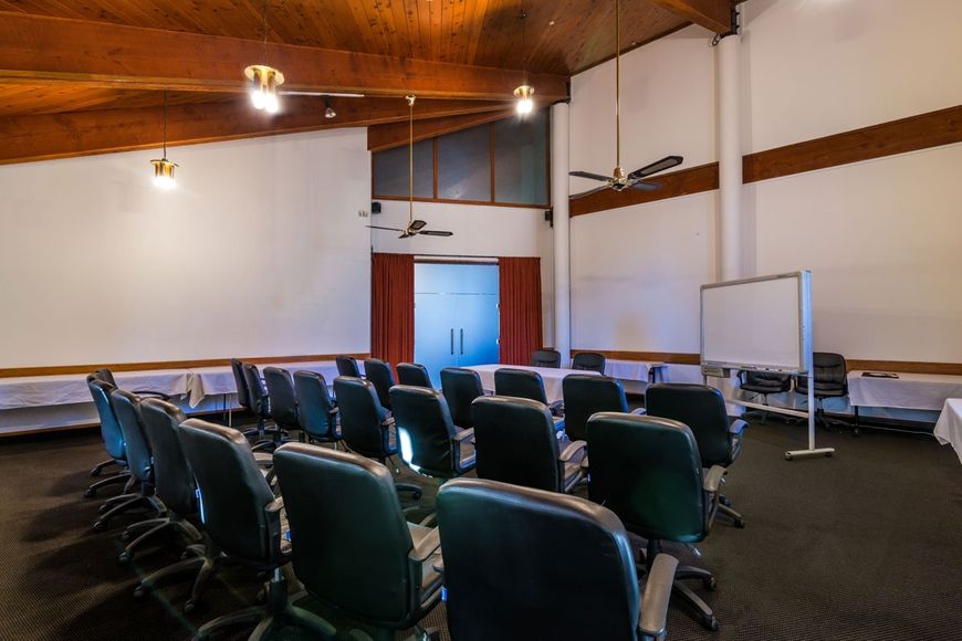 Lakeview Conference Room